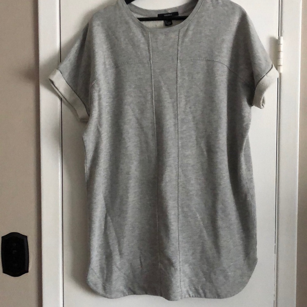 Gray short sleeve sweatshirt tunic